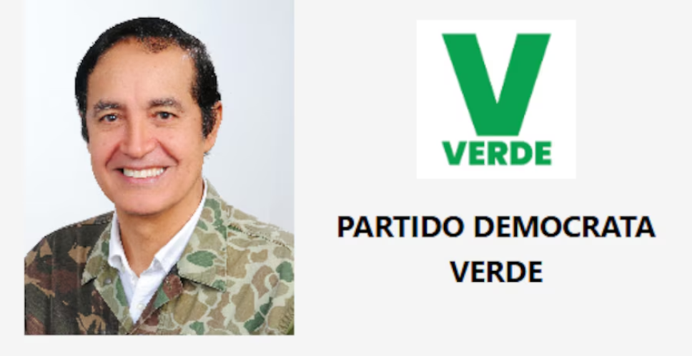 Fotografía de Alex a la izquierda y el logo del Partido Democrático Verde