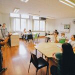 Participantes en un taller de intercambio y aprendizaje.